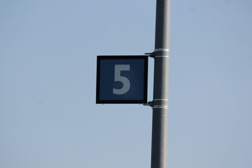 0800 783 8422 details guide